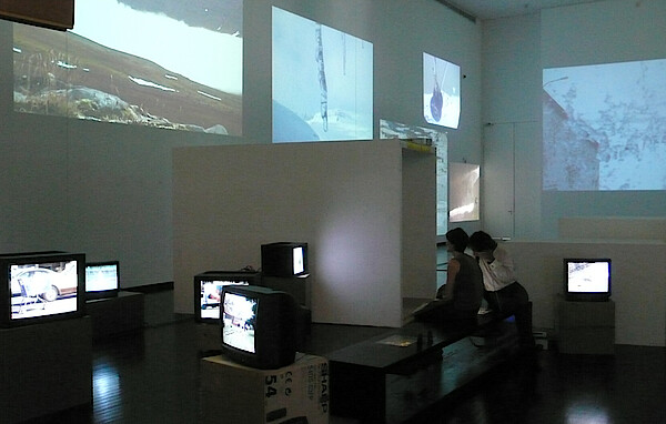 Beton Liquide, 2009 | All the while, 2008 Beton Liquide, 2009 | All the while, 2008